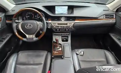 Lexus ES 2014 3.5 Автомат в Москве № 198804, миниатюра 12
