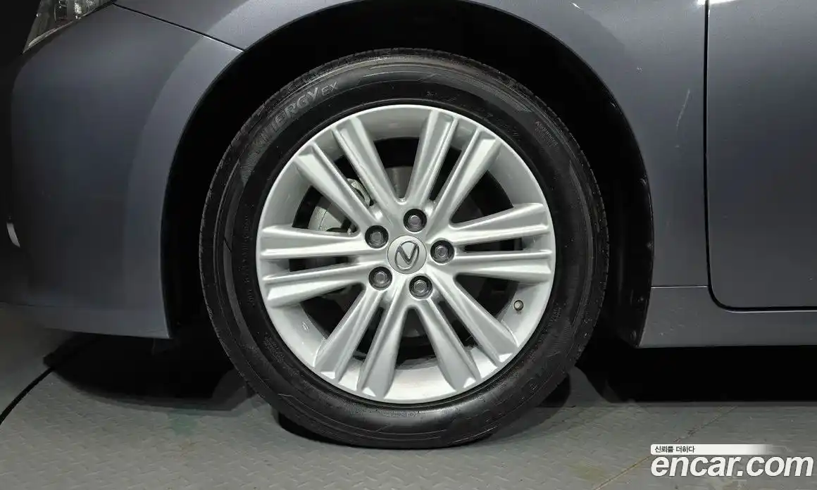 Lexus ES 2014 3.5 Автомат в Москве № 198804, фото 14