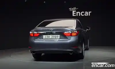 Lexus ES 2014 3.5 Автомат в Москве № 198804, миниатюра 9