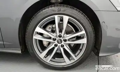 Audi A6 2023 2.0 Автомат в Москве № 210312, миниатюра 3