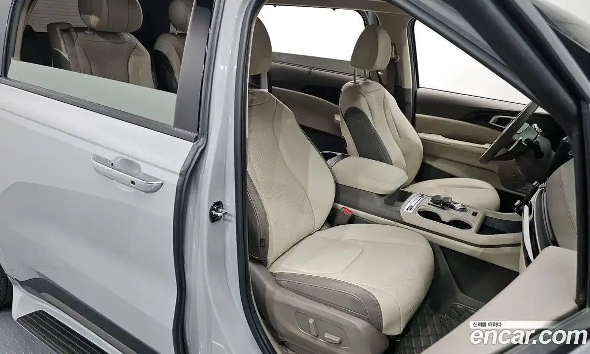 Kia Canival 2025 2.2 Автомат в Москве № 2107, фото 18