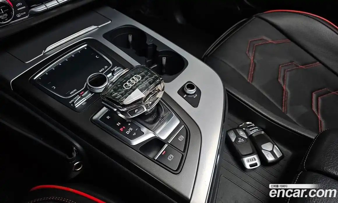 Audi Q7 2019 2.0 Автомат в Москве № 212689, фото 1