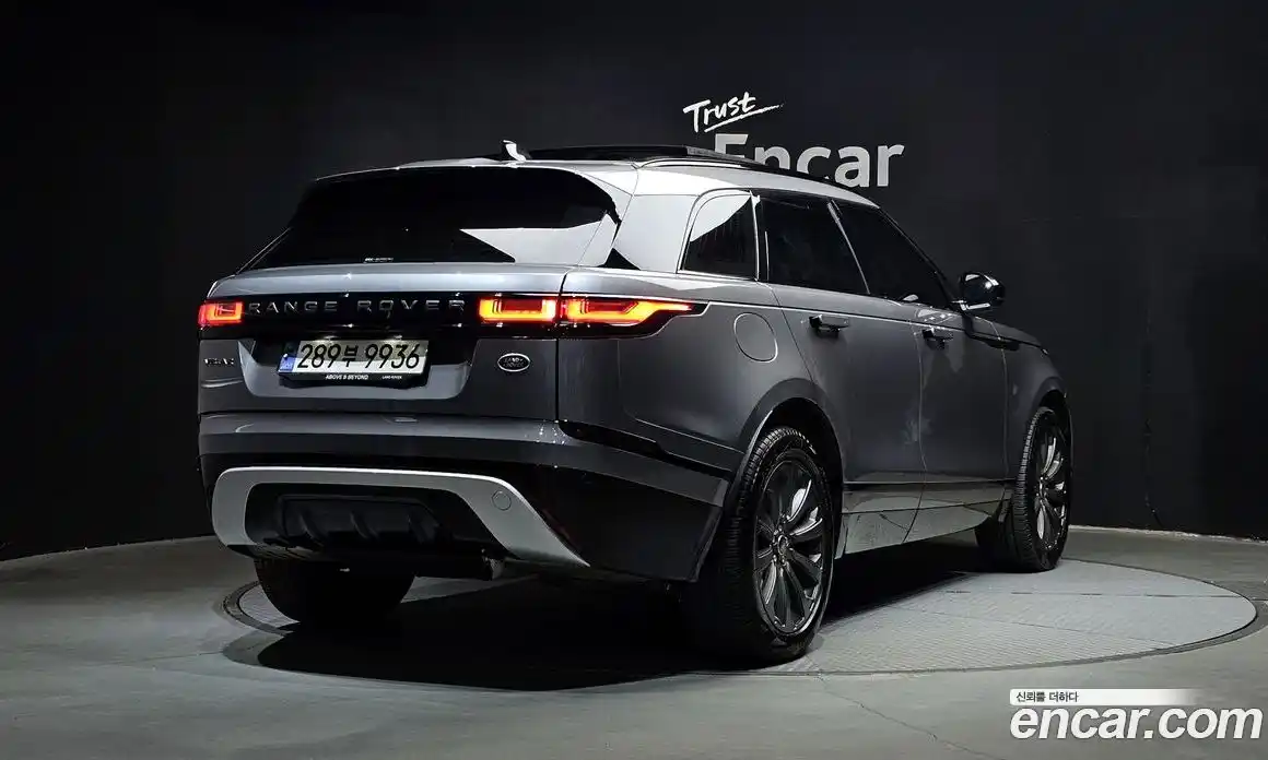 Land Rover Range-Rover Velar 2022 2.0 Автомат в Москве № 213317, фото 18
