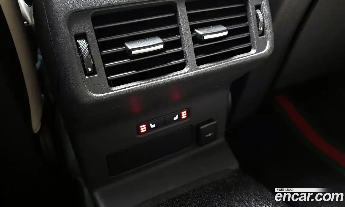 Land Rover Range-Rover Velar 2022 2.0 Автомат в Москве № 213317, фото 3