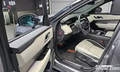 Land Rover Range-Rover Velar 2022 2.0 Автомат в Москве № 213317, миниатюра 5