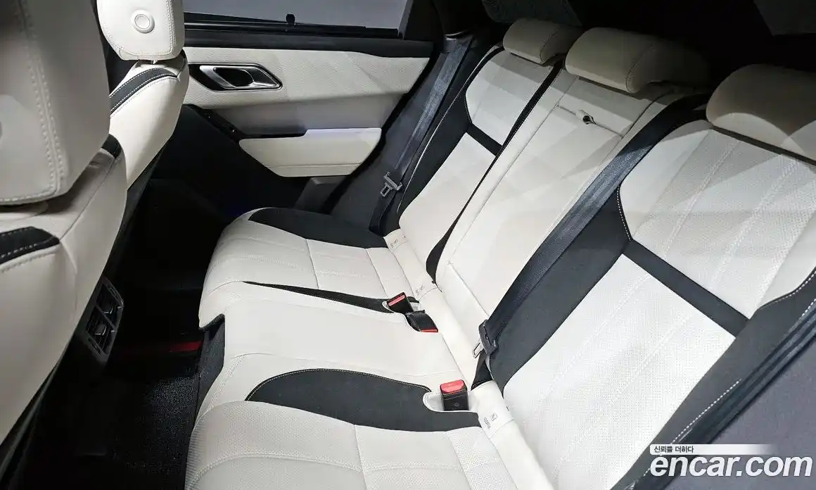 Land Rover Range-Rover Velar 2022 2.0 Автомат в Москве № 213317, фото 7