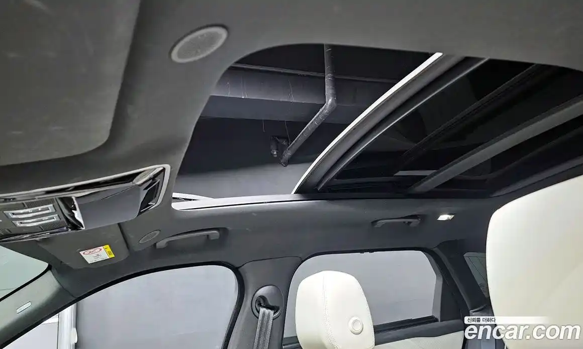 Land Rover Range-Rover Velar 2022 2.0 Автомат в Москве № 213317, фото 10