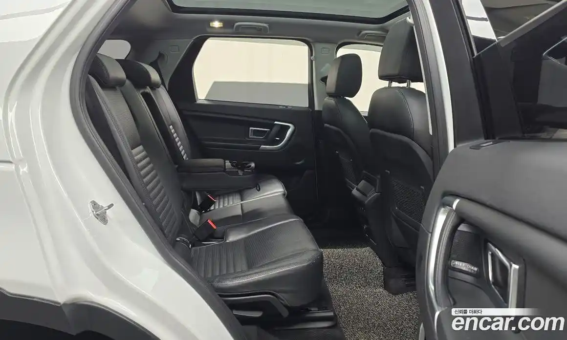 Land Rover Discovery Sport 2018 2.0 Автомат в Москве № 213680, фото 19