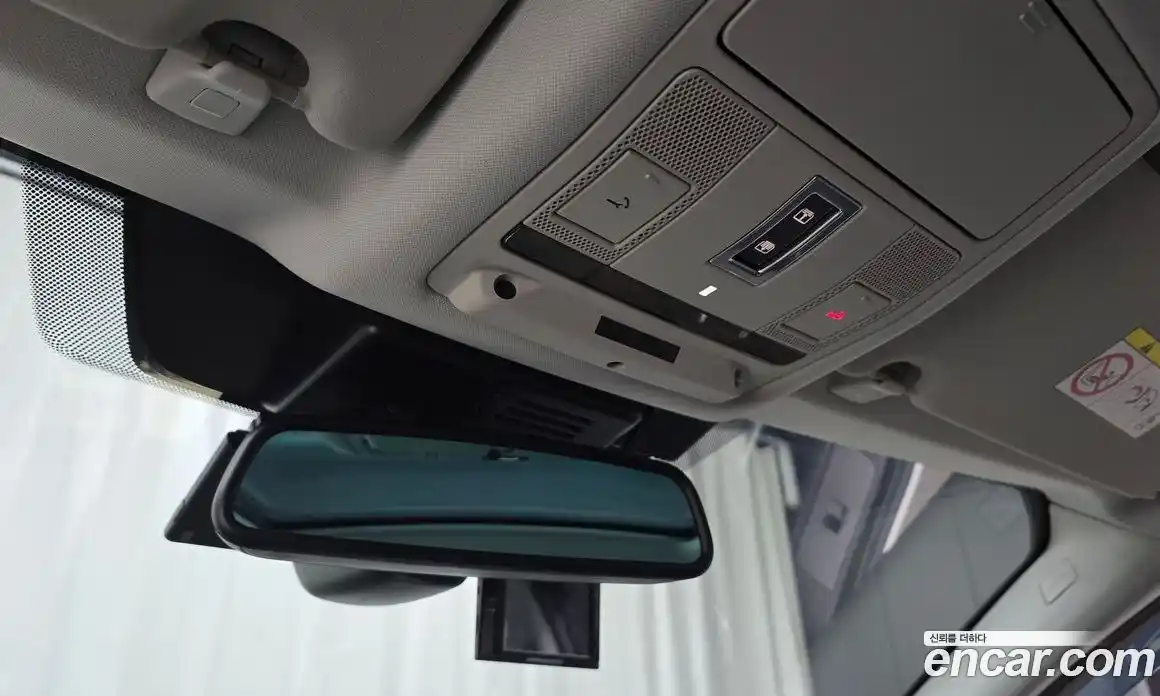 Land Rover Discovery Sport 2018 2.0 Автомат в Москве № 213680, фото 3