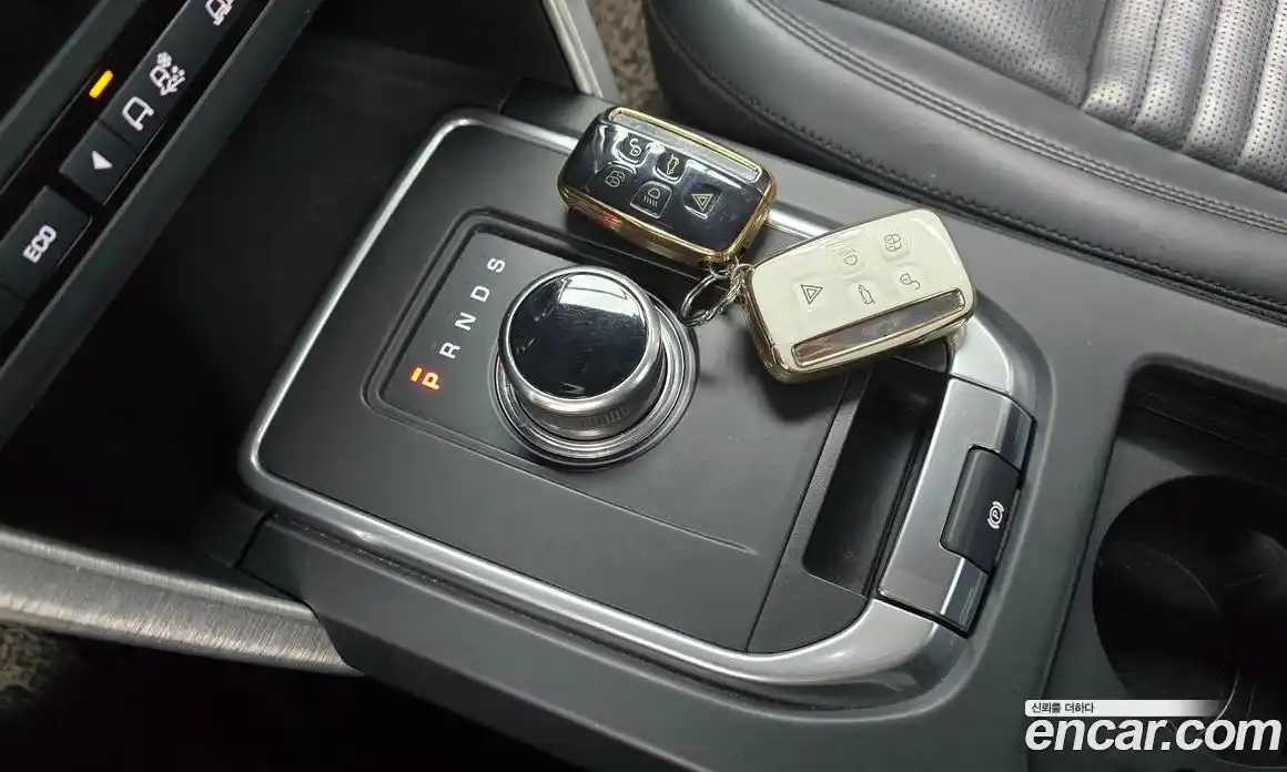 Land Rover Discovery Sport 2018 2.0 Автомат в Москве № 213680, фото 6