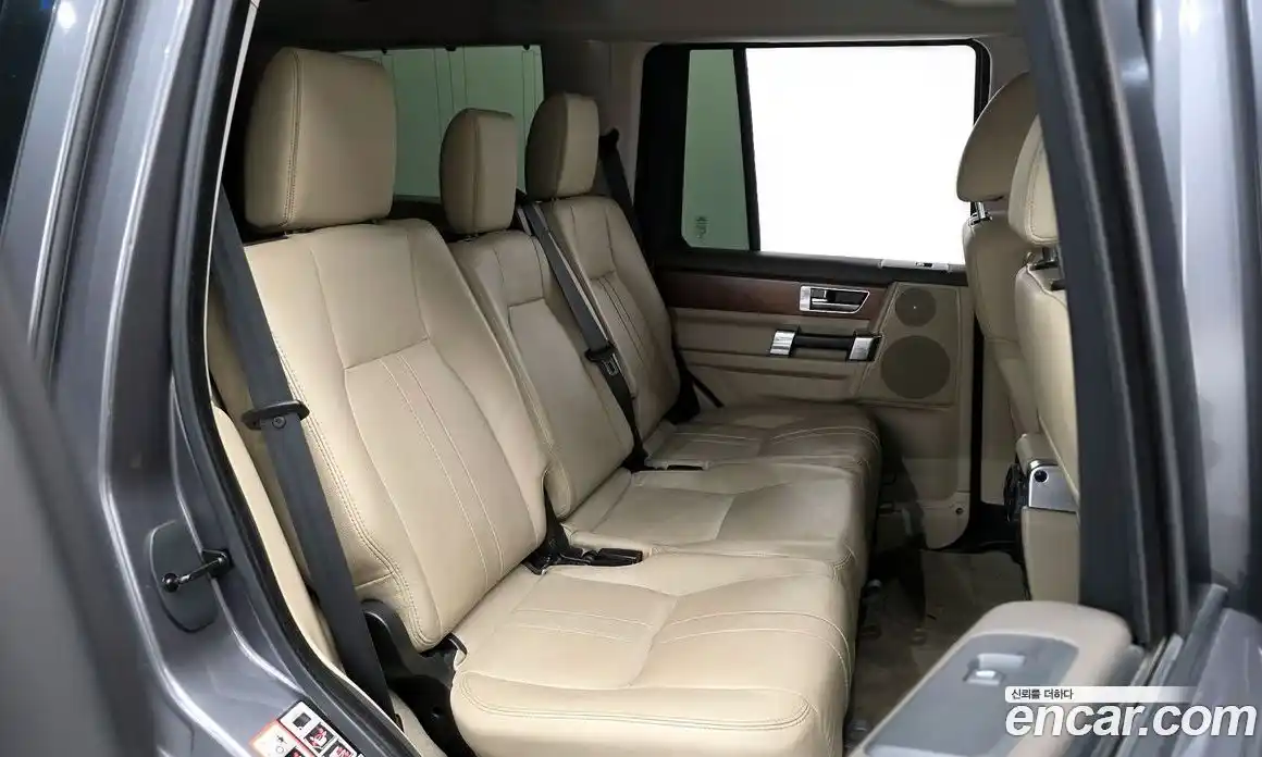 Land Rover Discovery 2016 3.0 Автомат в Москве № 213747, фото 14