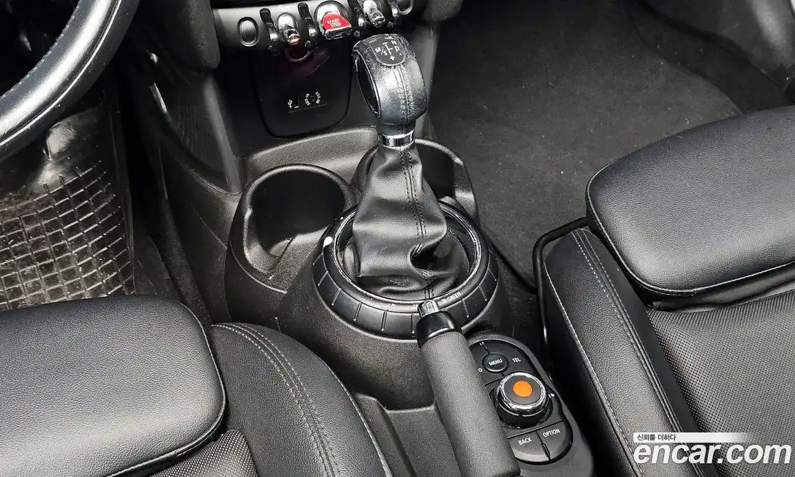 Mini Cooper 2016 1.5 Автомат в Москве № 214327, фото 11