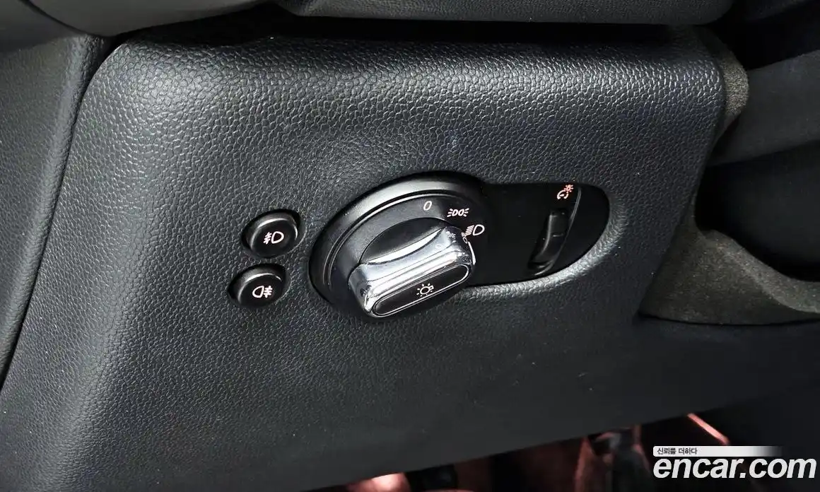 Mini Cooper 2016 1.5 Автомат в Москве № 214327, фото 13