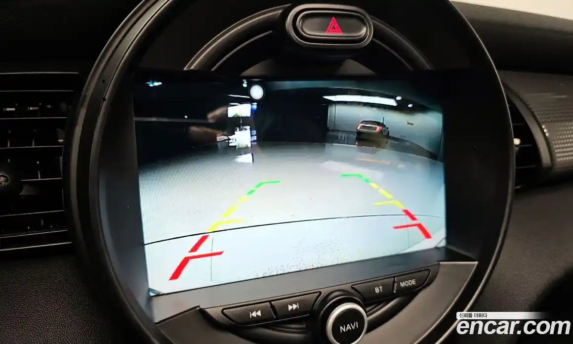 Mini Cooper 2016 1.5 Автомат в Москве № 214327, фото 16