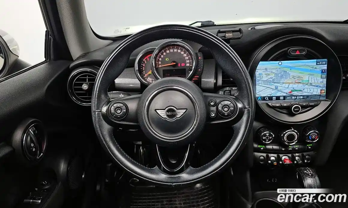 Mini Cooper 2016 1.5 Автомат в Москве № 214327, фото 18