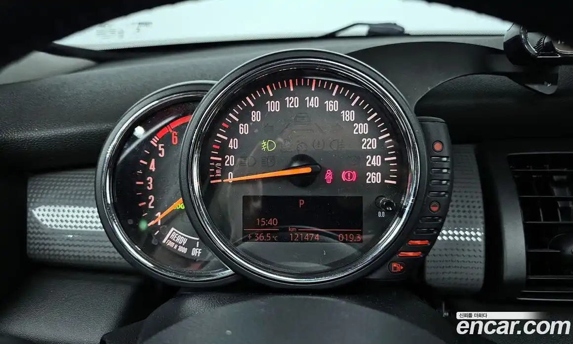 Mini Cooper 2016 1.5 Автомат в Москве № 214327, фото 19