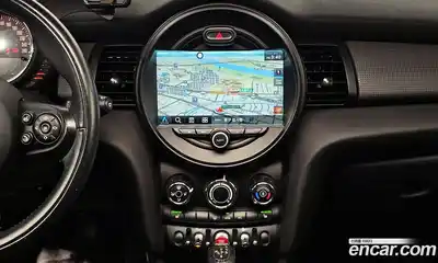 Mini Cooper 2016 1.5 Автомат в Москве № 214327, миниатюра 6