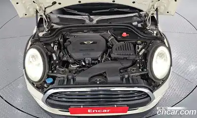 Mini Cooper 2016 1.5 Автомат в Москве № 214327, миниатюра 10