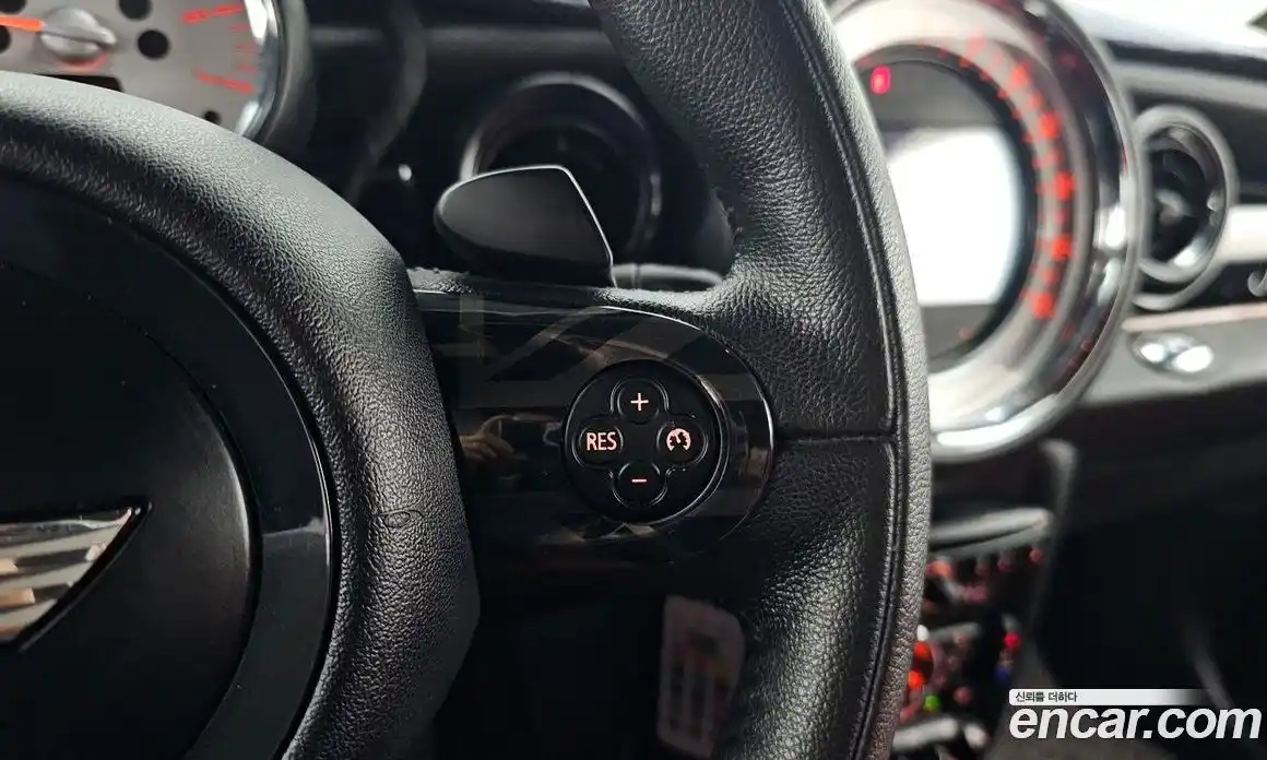 Mini Coupe 2013 2.0 Автомат в Москве № 214385, фото 17