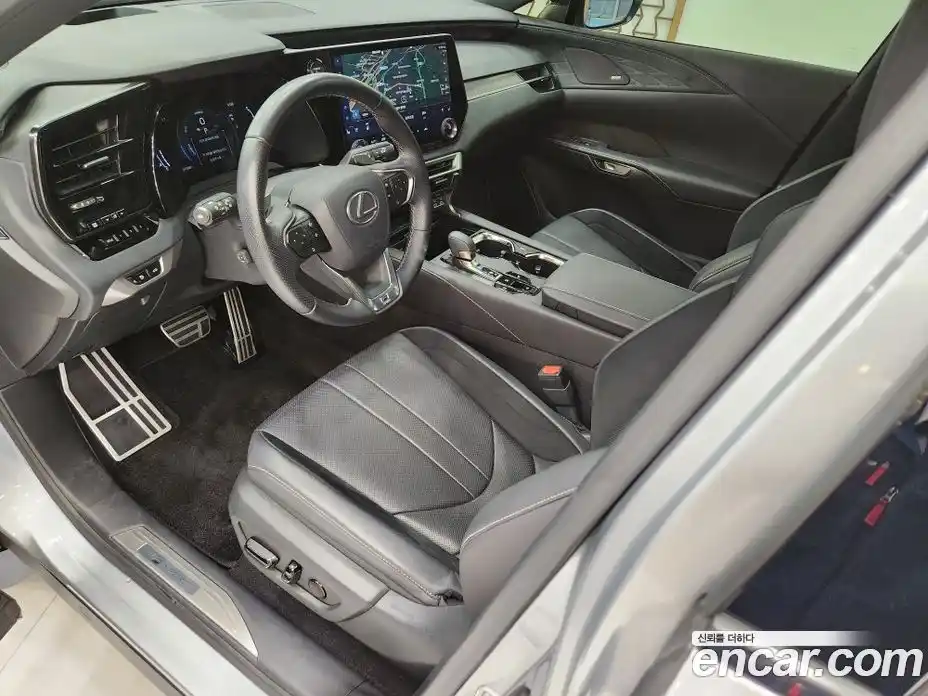 Lexus RX 2024 2.4 Автомат в Москве № 214811, фото 13