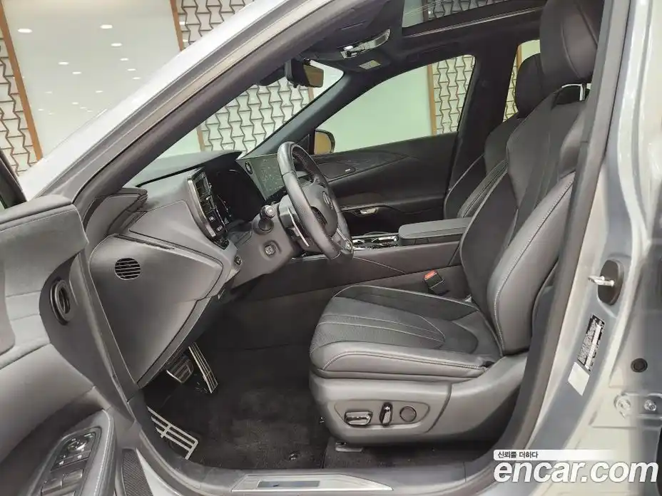 Lexus RX 2024 2.4 Автомат в Москве № 214811, фото 9