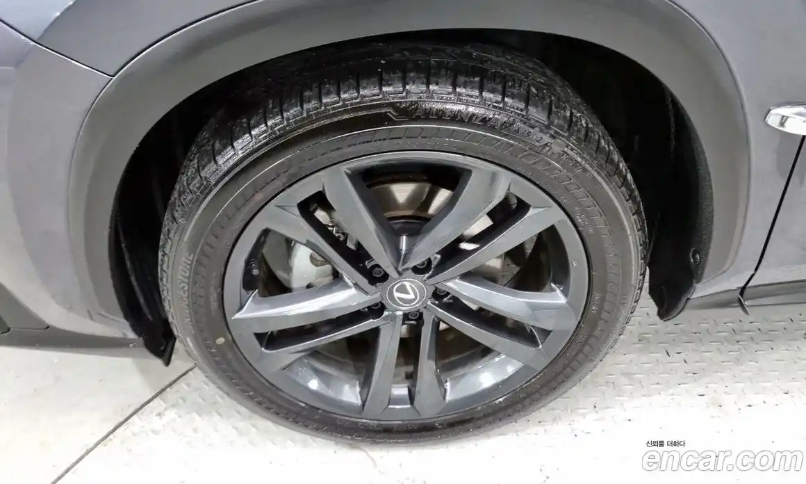 Lexus NX 2024 2.5 Автомат в Москве № 214814, фото 16