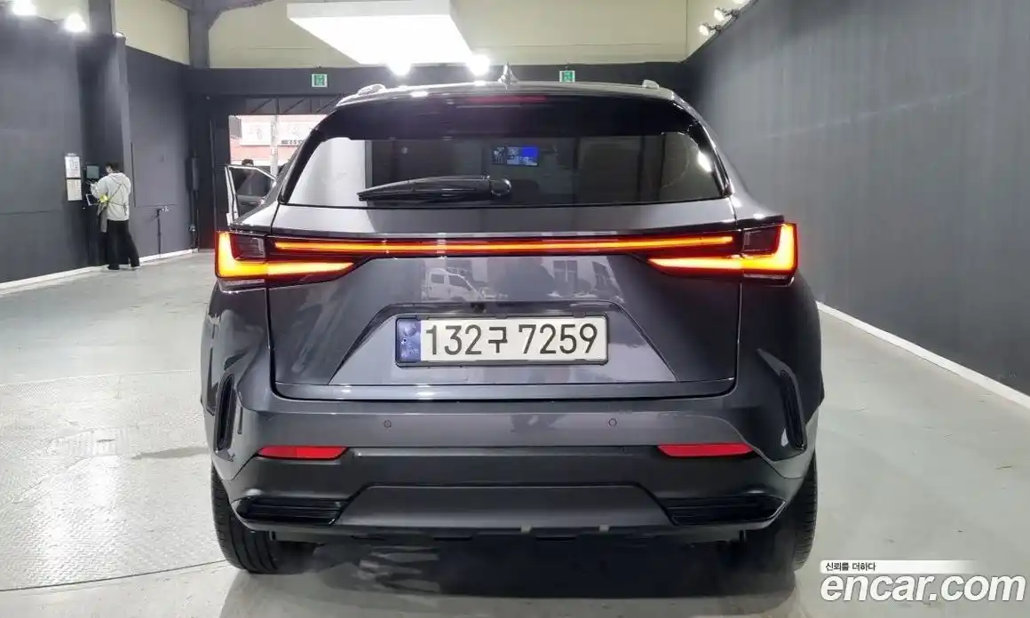 Lexus NX 2024 2.5 Автомат в Москве № 214814, фото 8