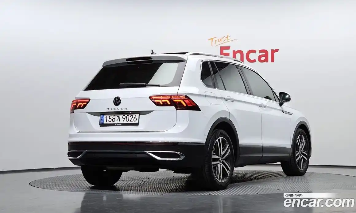 Volkswagen Tiguan 2022 2.0 Автомат в Москве № 214978, фото 14