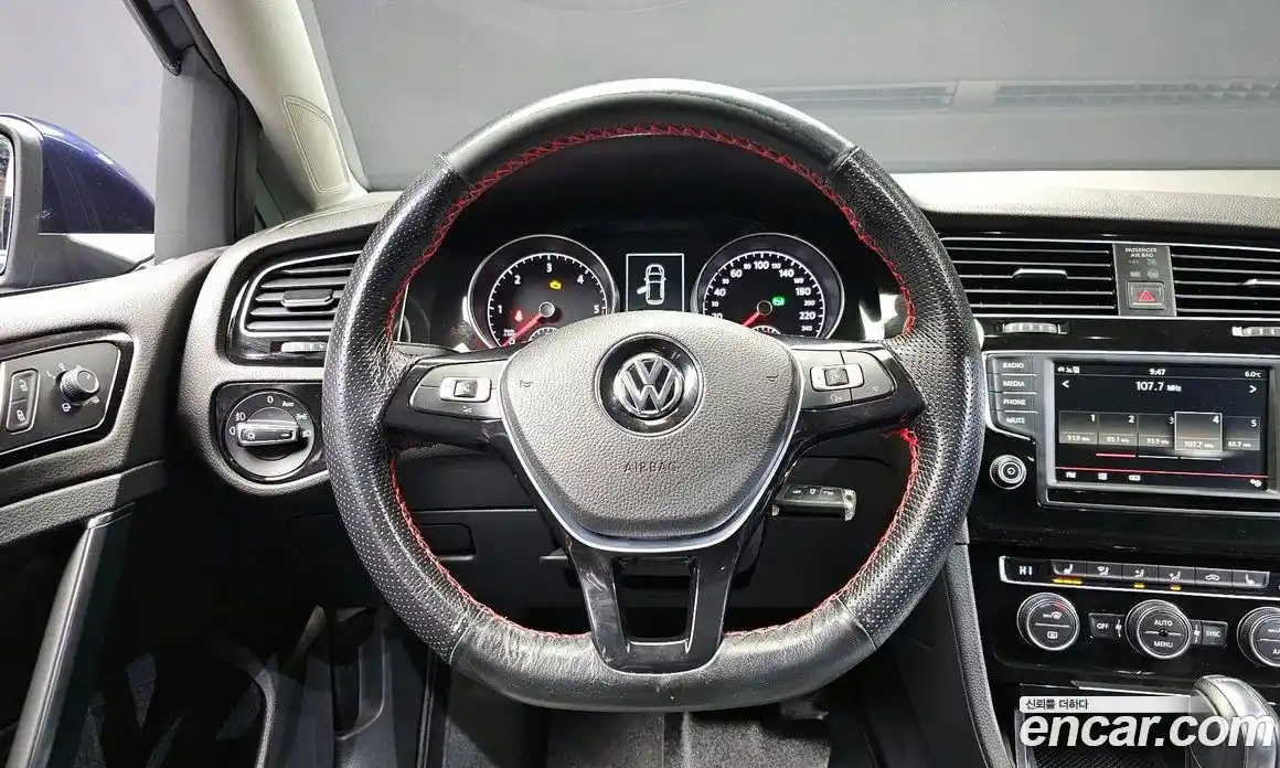 Volkswagen Golf 2016 2.0 Автомат в Москве № 215370, фото 13
