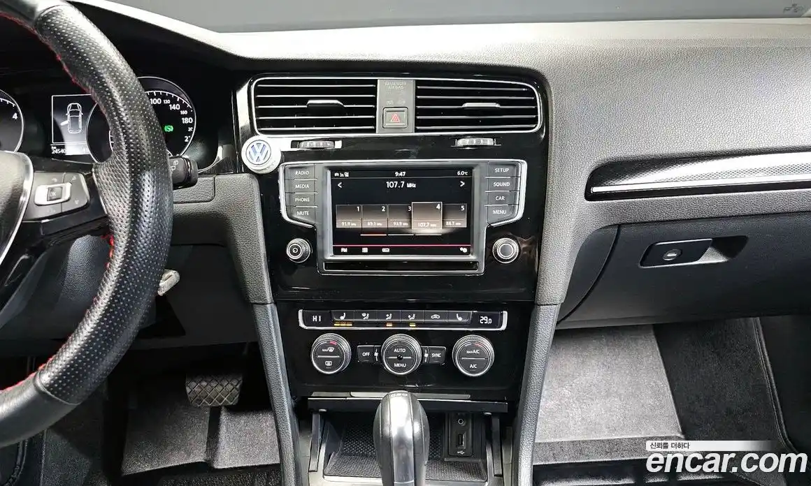 Volkswagen Golf 2016 2.0 Автомат в Москве № 215370, фото 14