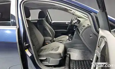 Volkswagen Golf 2016 2.0 Автомат в Москве № 215370, миниатюра 10