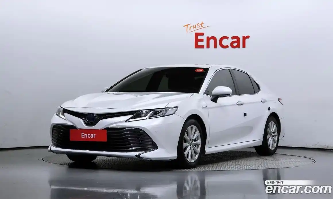 Toyota Camry 2019 2.5 Автомат в Москве № 215517, фото 10