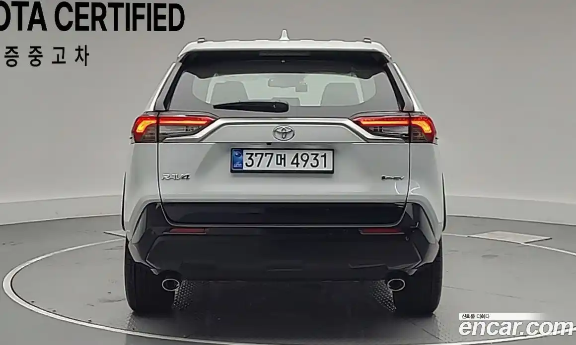 Toyota RAV4 2025 2.5 Автомат в Москве № 215564, фото 4