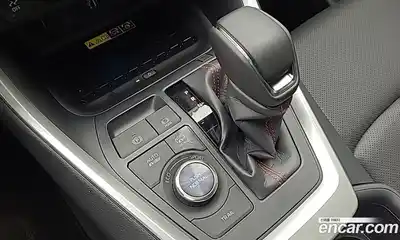 Toyota RAV4 2025 2.5 Автомат в Москве № 215564, миниатюра 8