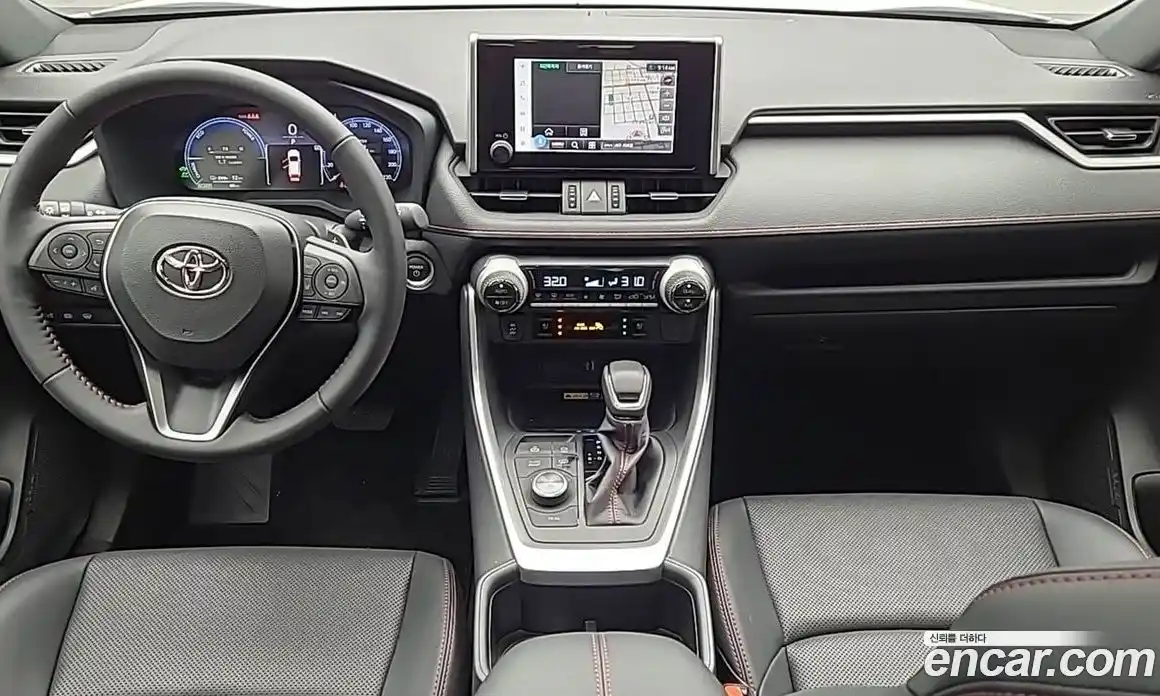 Toyota RAV4 2025 2.5 Автомат в Москве № 215564, фото 9