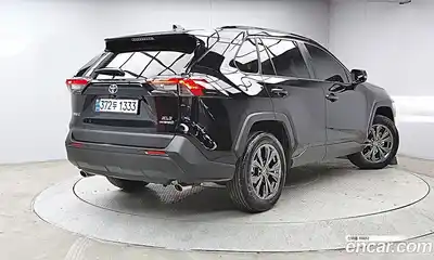 Toyota RAV4 2024 2.5 Автомат в Москве № 215610, миниатюра 2