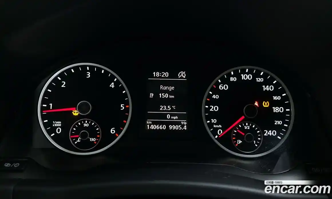 Volkswagen Tiguan 2015 2.0 Автомат в Москве № 218620, фото 12