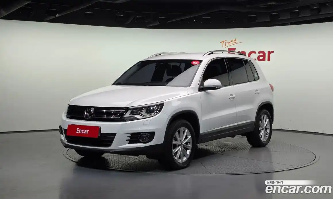Volkswagen Tiguan 2015 2.0 Автомат в Москве № 218620, фото 20