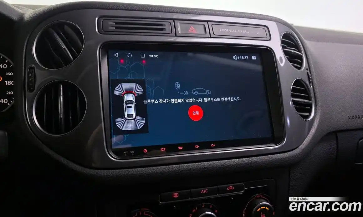 Volkswagen Tiguan 2015 2.0 Автомат в Москве № 218620, фото 4