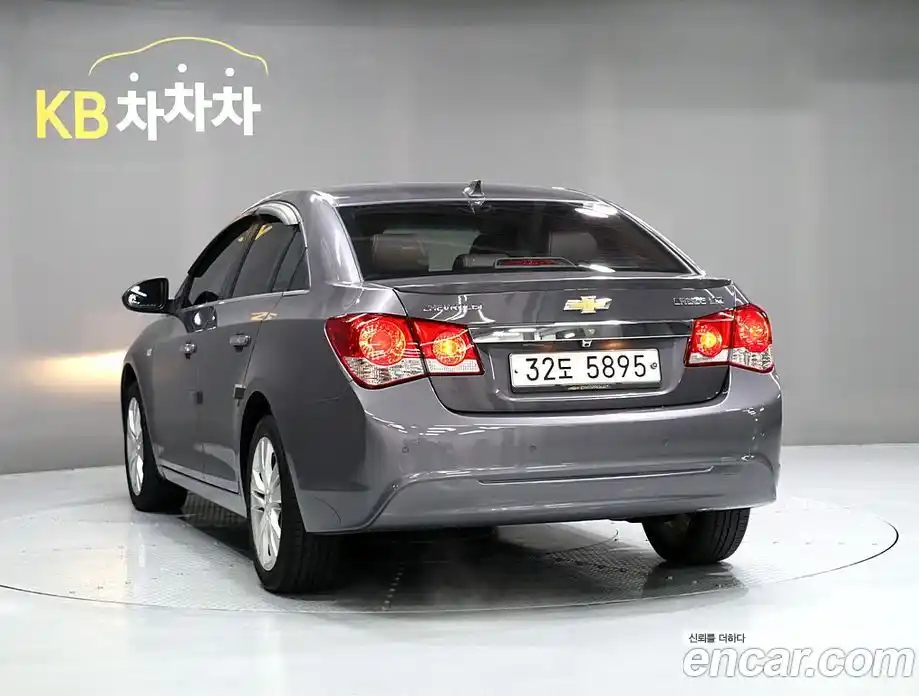 Chevrolet Cruze 2013 1.8 Автомат в Москве № 219682, фото 4