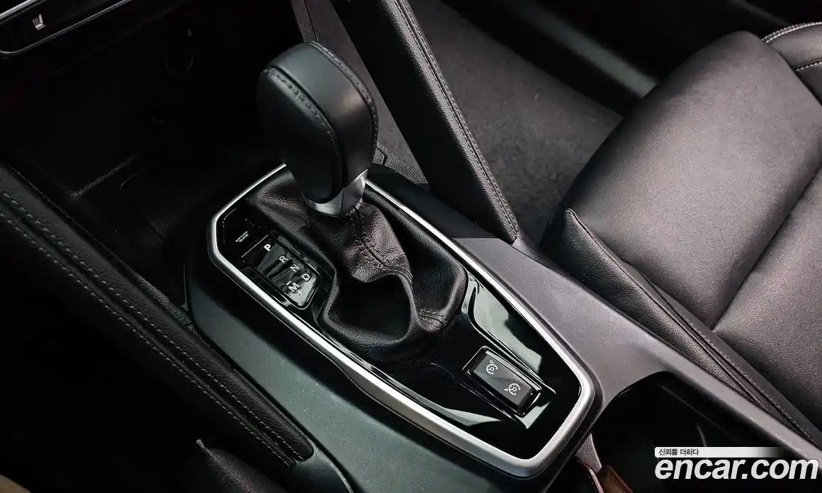 Renault QM6 2024 2.0 Автомат в Москве № 221866, фото 14