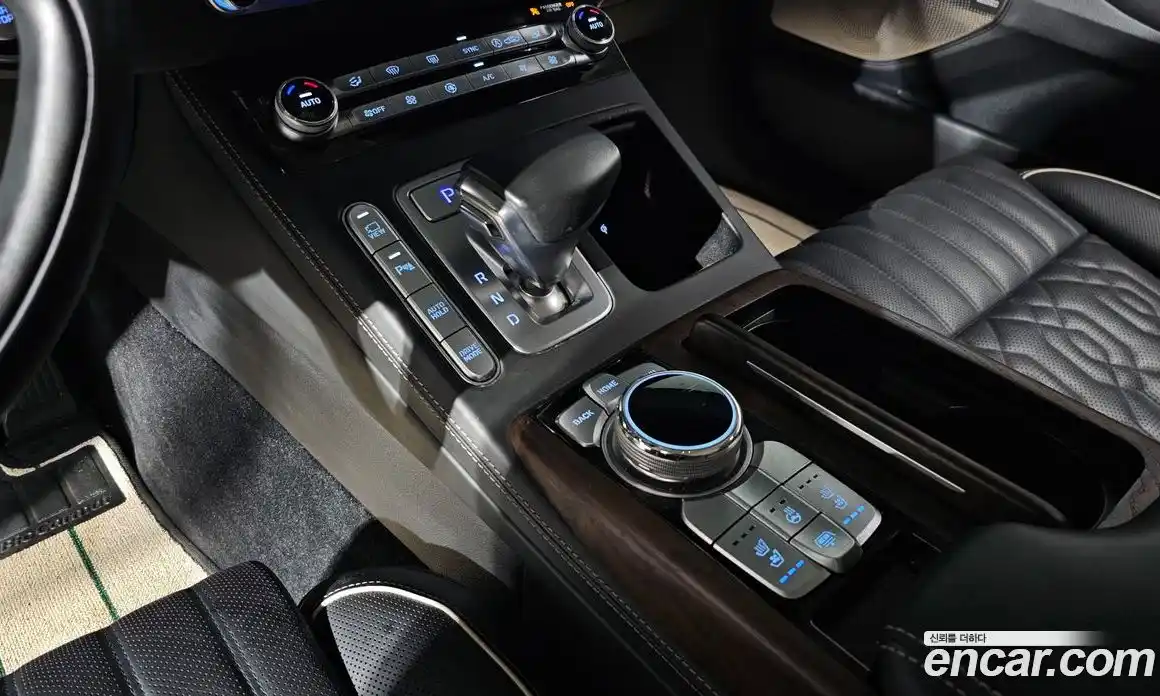 Genesis G90 2021 5.0 Автомат в Москве № 22357, фото 16