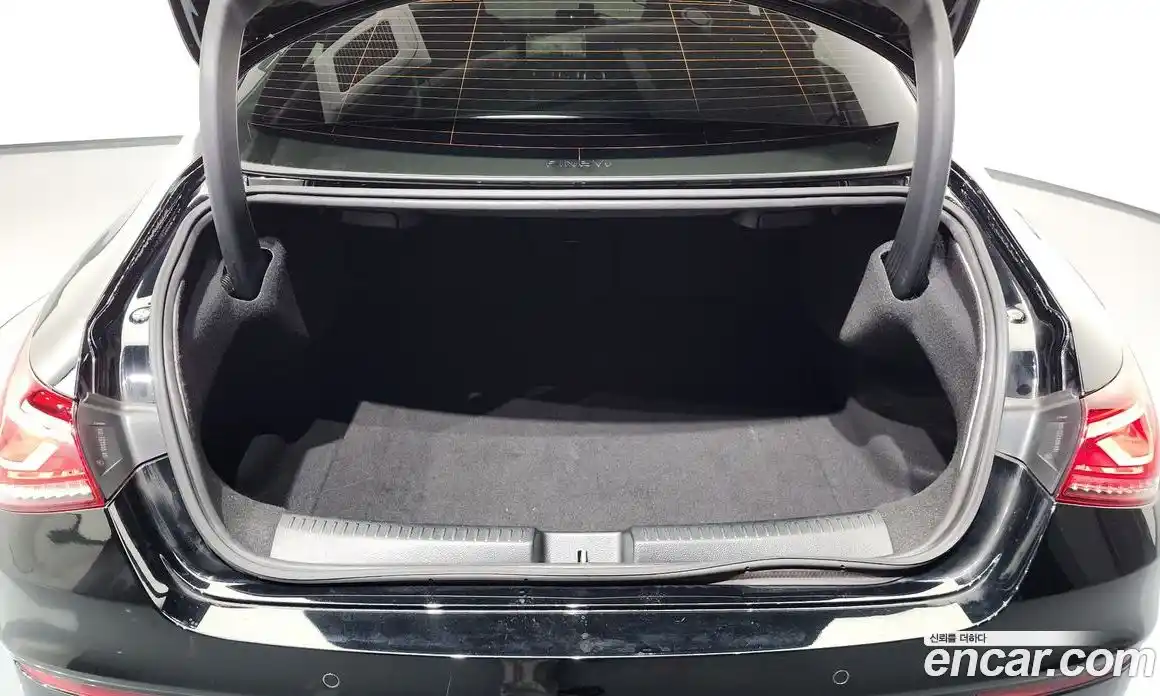 Mercedes-Benz CLA-Class 2023 2.0 Автомат в Москве № 223732, фото 11