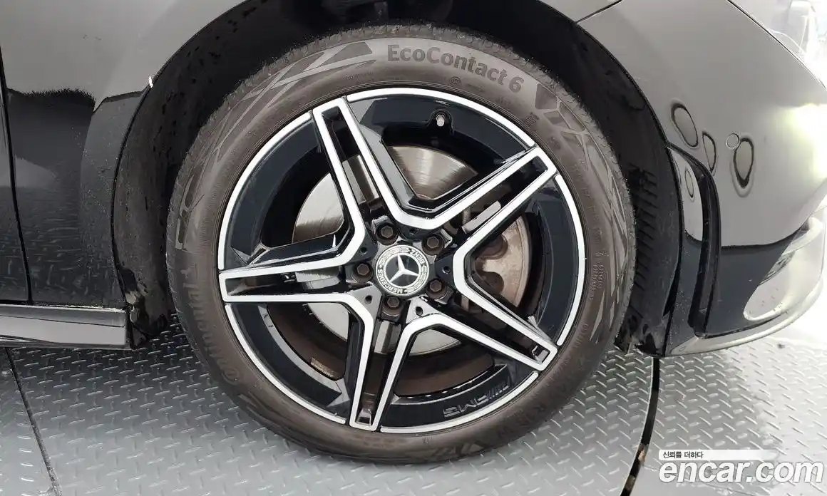 Mercedes-Benz CLA-Class 2023 2.0 Автомат в Москве № 223732, фото 3