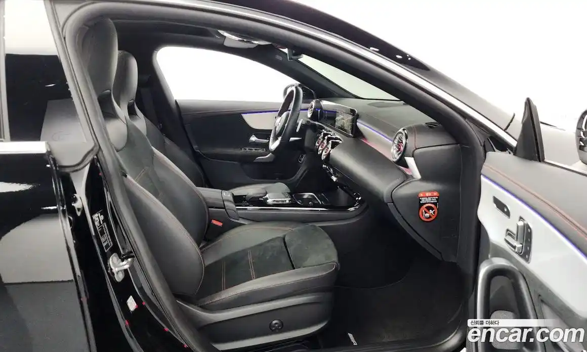 Mercedes-Benz CLA-Class 2023 2.0 Автомат в Москве № 223732, фото 5