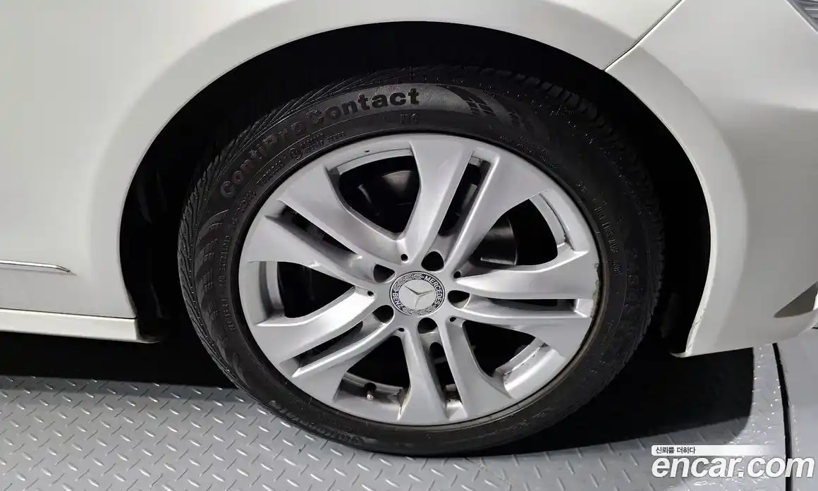 Mercedes-Benz E-Class 2013 2.1 Автомат в Москве № 229442, фото 14