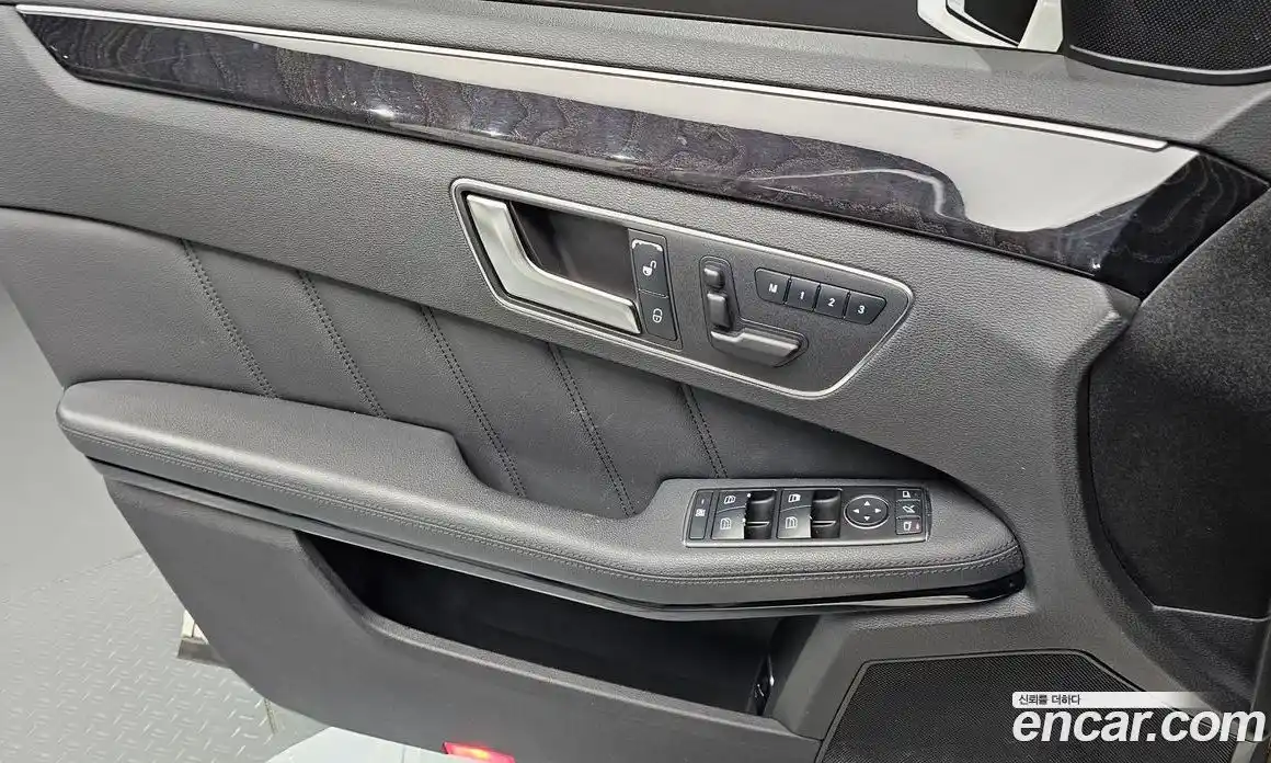 Mercedes-Benz E-Class 2013 2.1 Автомат в Москве № 229442, фото 18