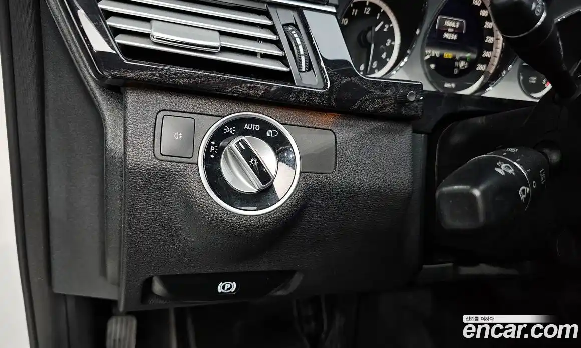 Mercedes-Benz E-Class 2013 2.1 Автомат в Москве № 229442, фото 6