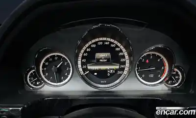 Mercedes-Benz E-Class 2013 2.1 Автомат в Москве № 229442, миниатюра 10