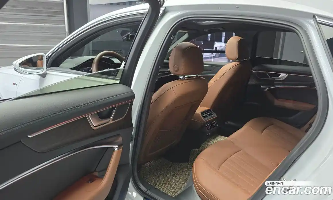 Audi A6 2023 2.0 Автомат в Москве № 229692, фото 16